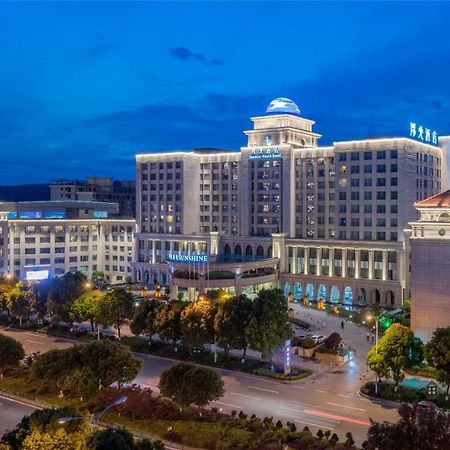 ซันไชน์ โฮเต็ล แอนด์ รีสอร์ต จางเจียจี้ Hotel จางเจียเจี้ย ภายนอก รูปภาพ